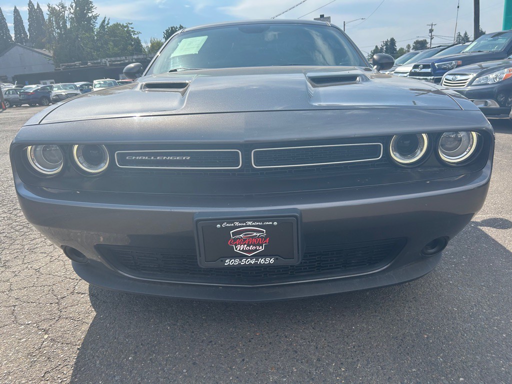 2016 Dodge Challenger Image 6