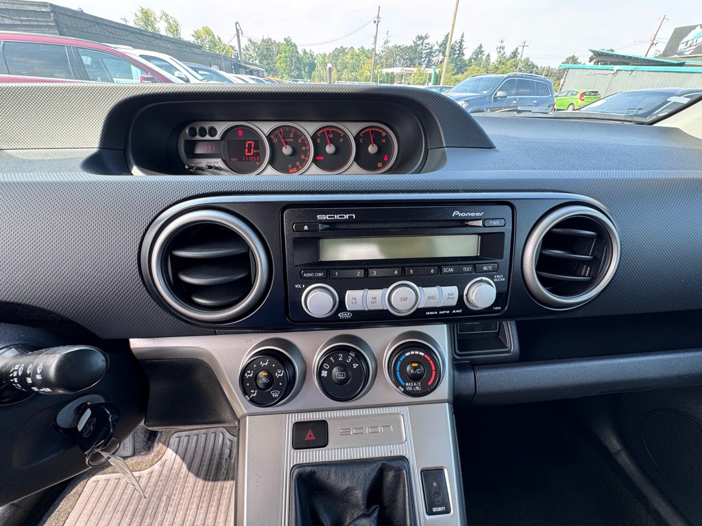 2008 Scion xB Image 16