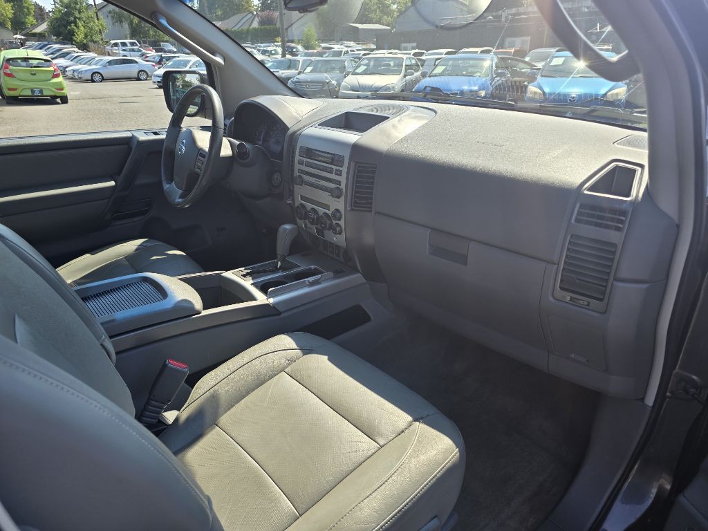 2007 Nissan Armada Image 12