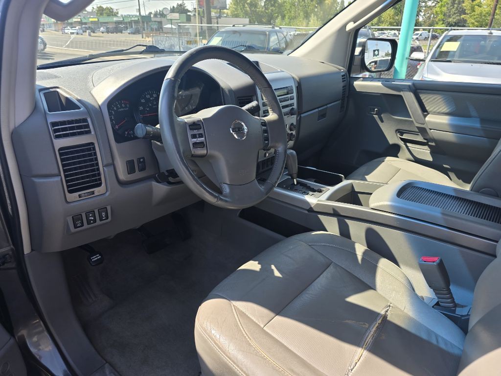 2007 Nissan Armada Image 11