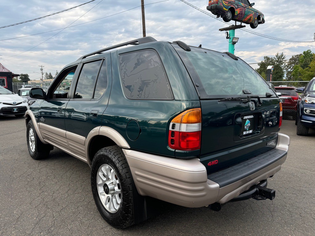 2001 Honda Passport Image 2