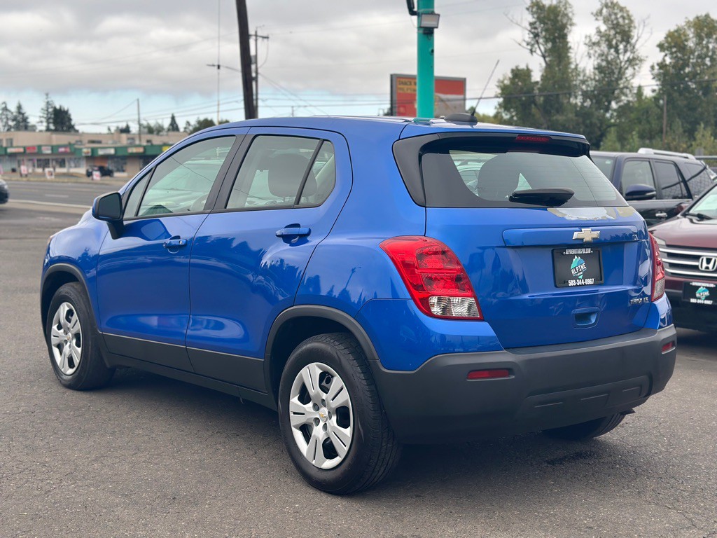 2015 Chevrolet Trax Image 2