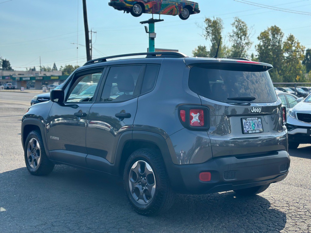 2017 Jeep Renegade Image 2
