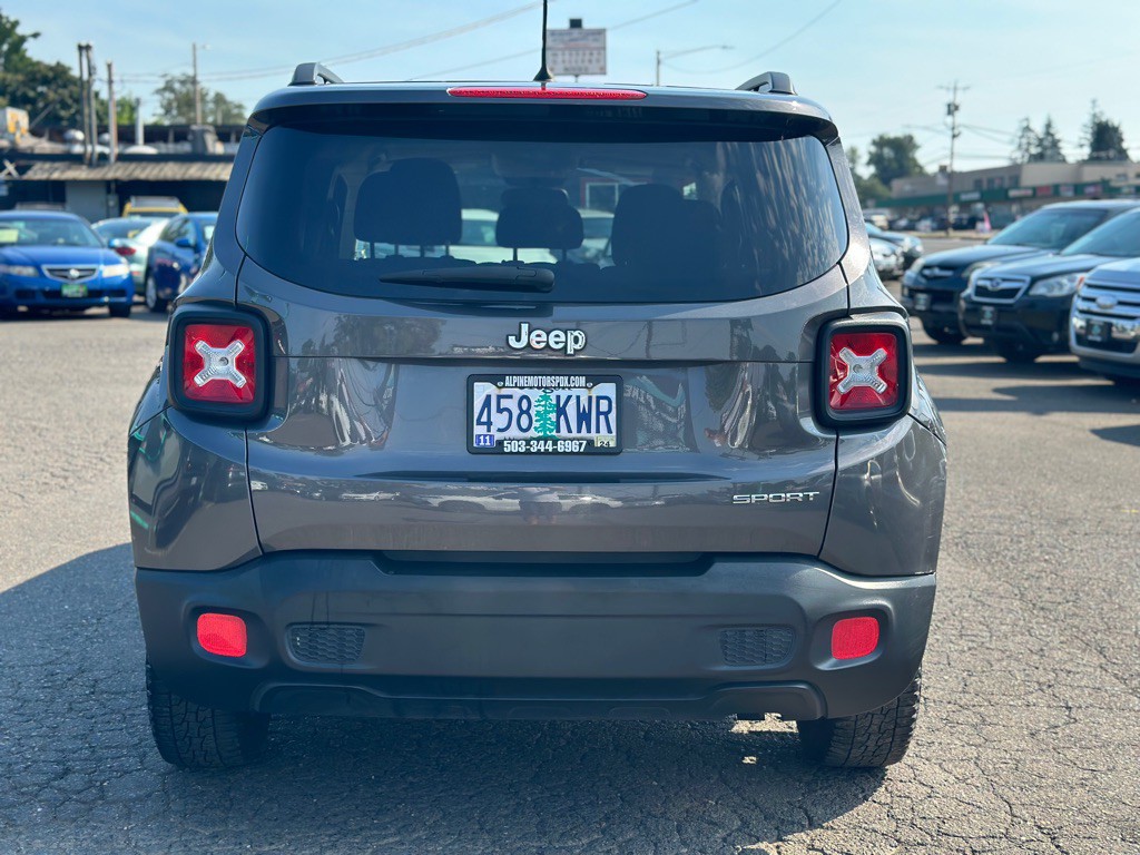 2017 Jeep Renegade Image 3