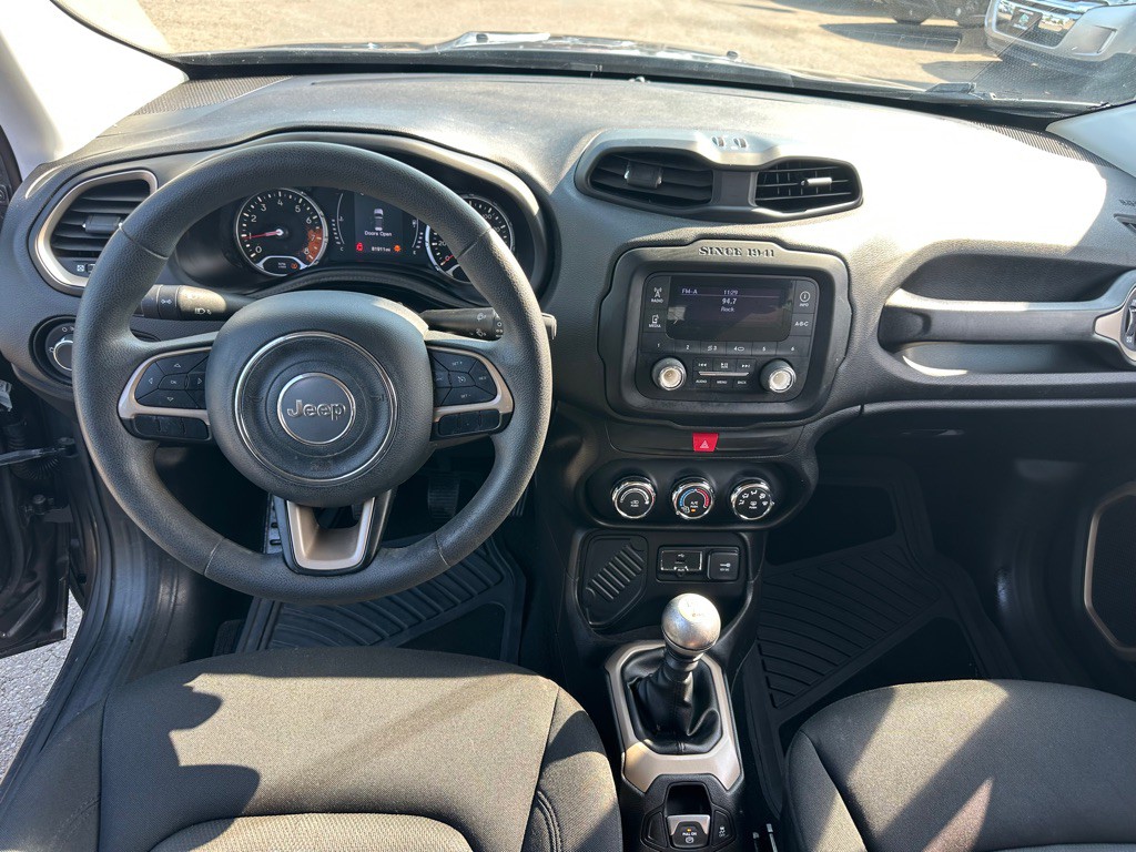 2017 Jeep Renegade Image 9
