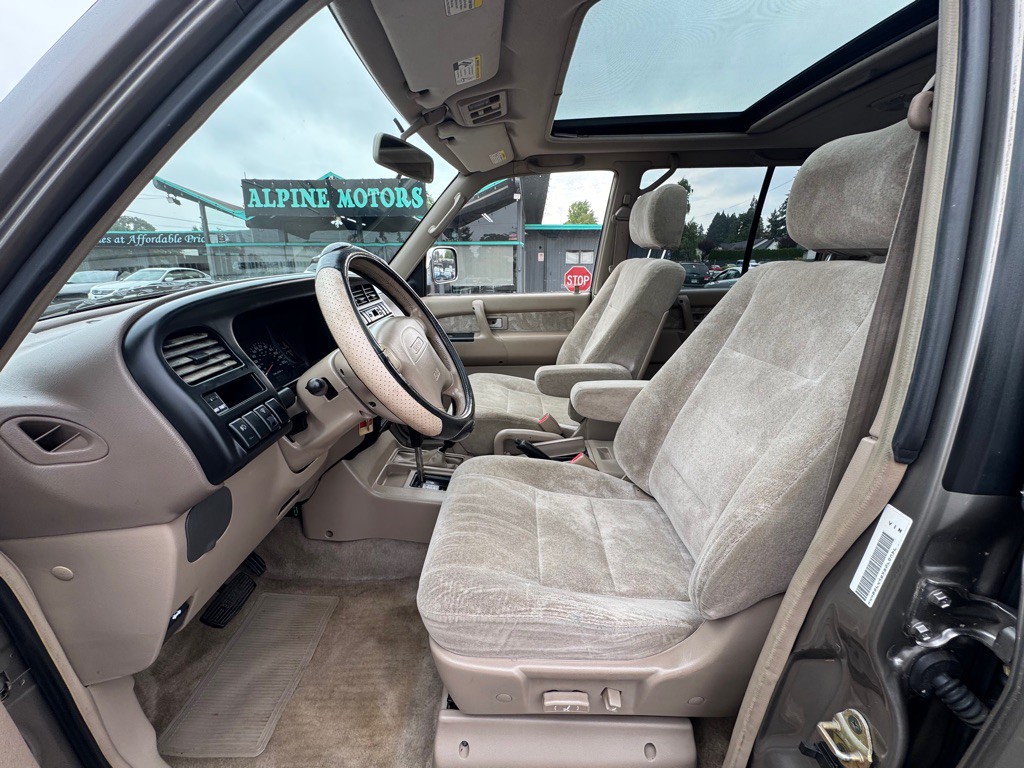2000 Isuzu Trooper Image 9