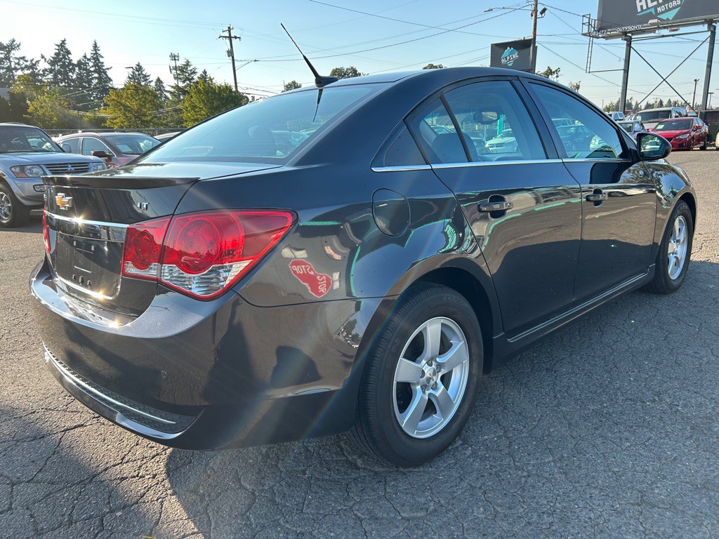2014 Chevrolet Cruze Image 4