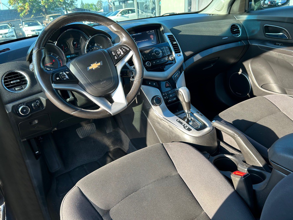 2014 Chevrolet Cruze Image 9