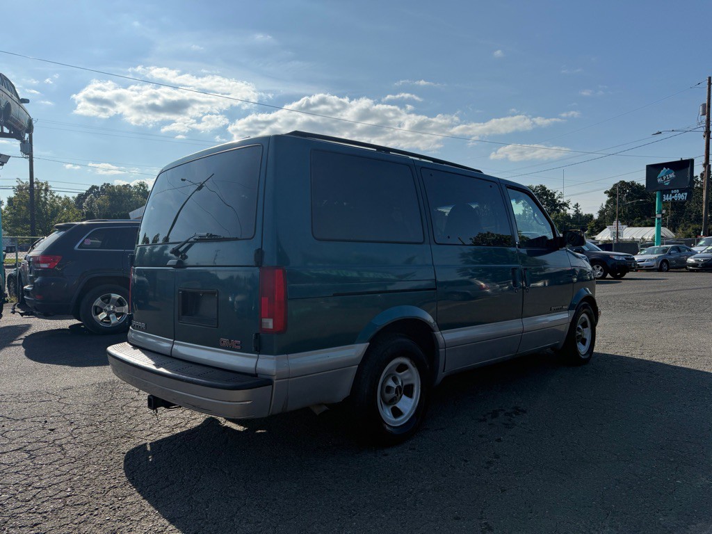 1998 GMC Safari Image 6