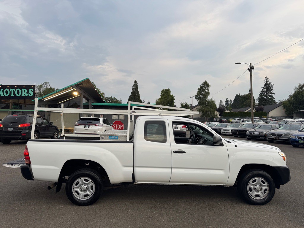 2015 Toyota Tacoma Image 6