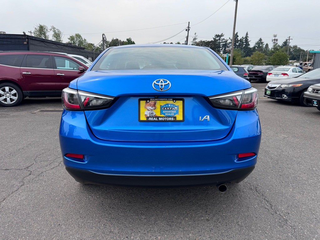 2018 Toyota Yaris Image 4