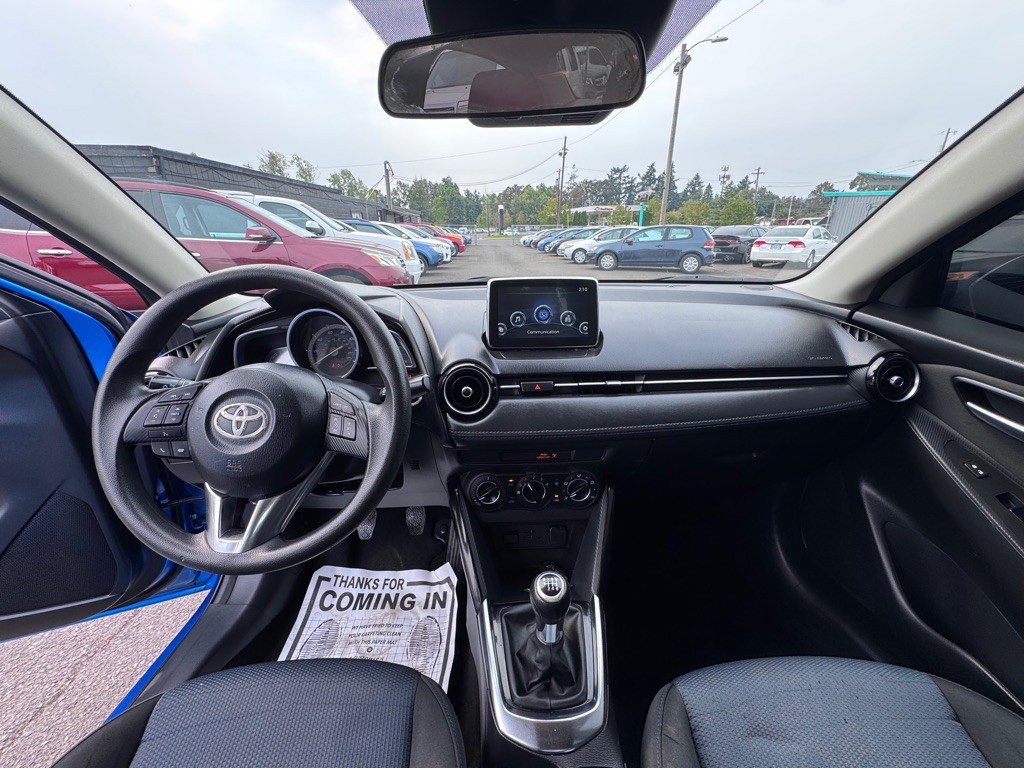 2018 Toyota Yaris Image 13