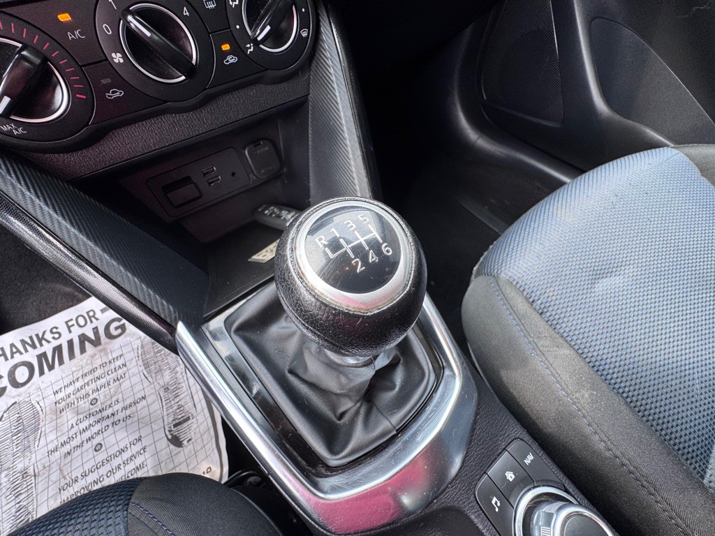 2018 Toyota Yaris Image 19