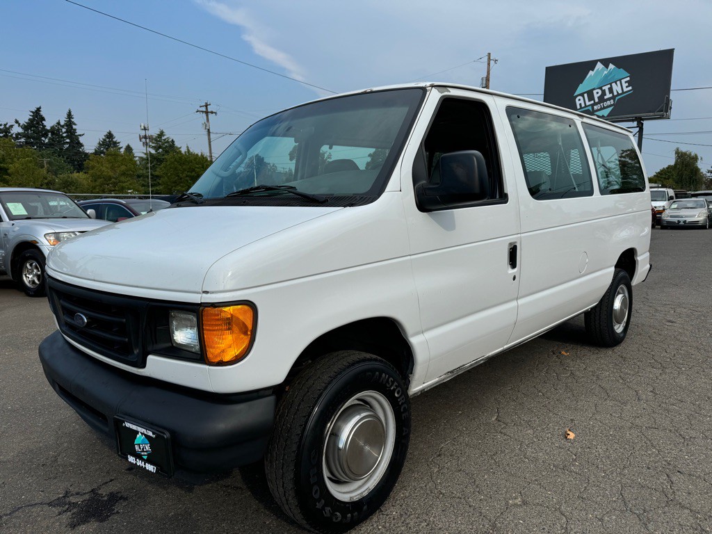 2003 Ford Econoline Image 1