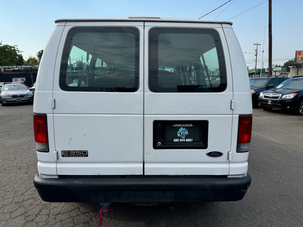 2003 Ford Econoline Image 8