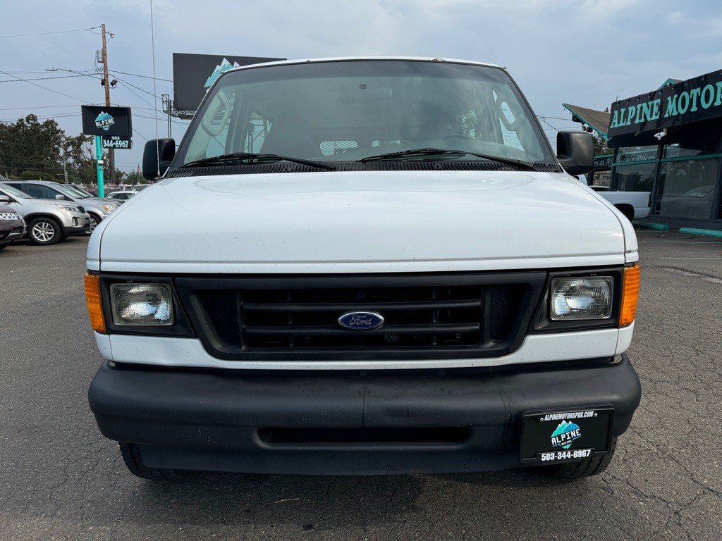 2003 Ford Econoline Image 9