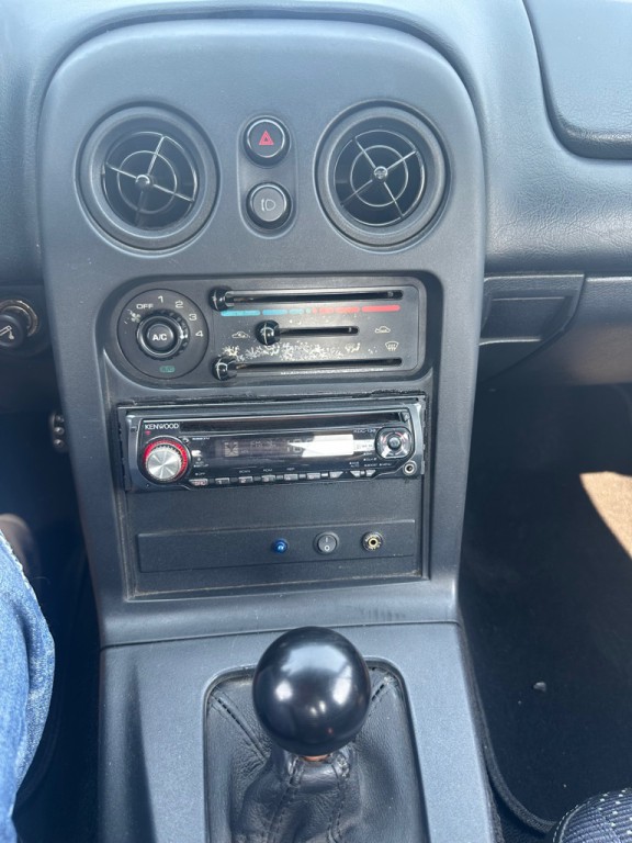 1996 Mazda MX-5 Miata Image 8
