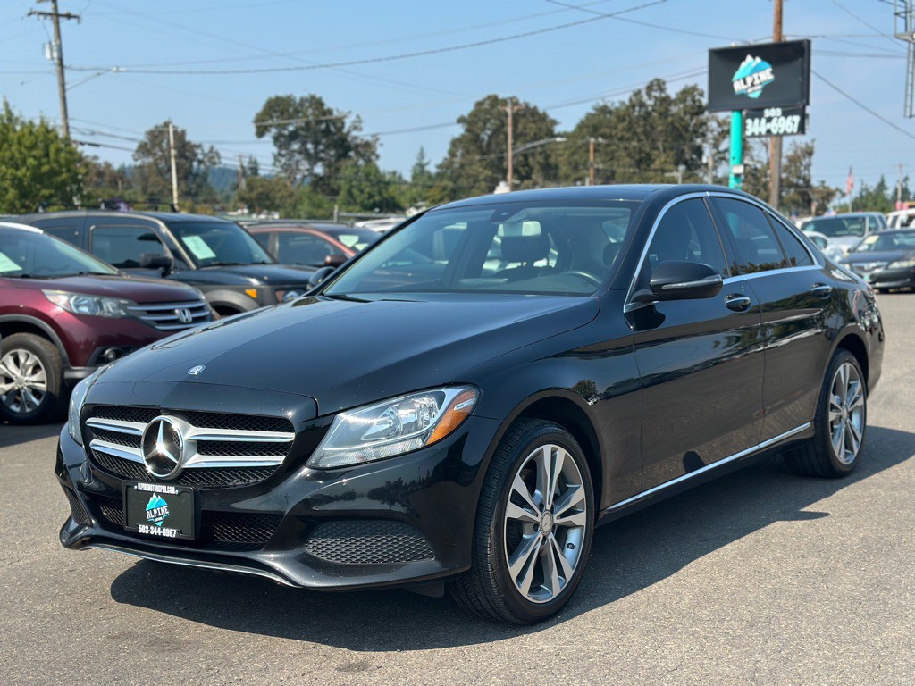 2016 Mercedes-Benz C-Class Image 1