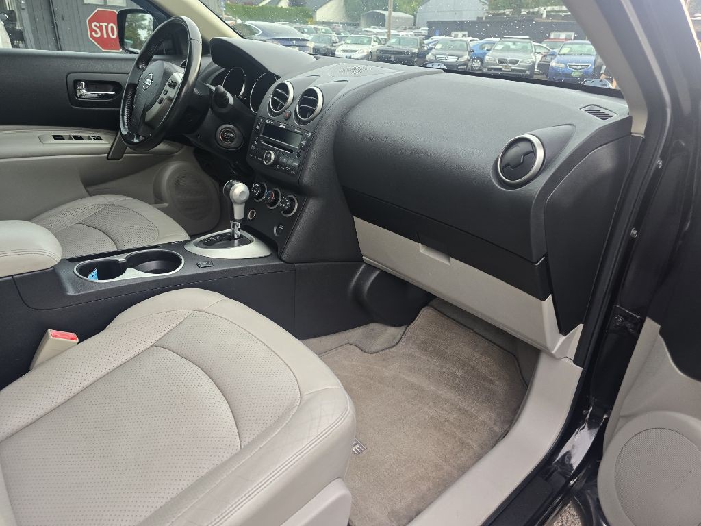 2010 Nissan Rogue Image 12