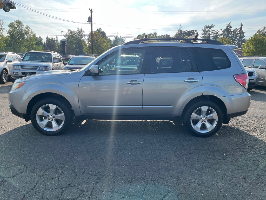 2009 Subaru Forester Image 2