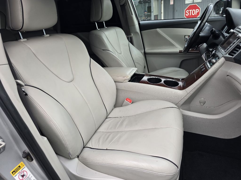 2009 Toyota Venza Image 10
