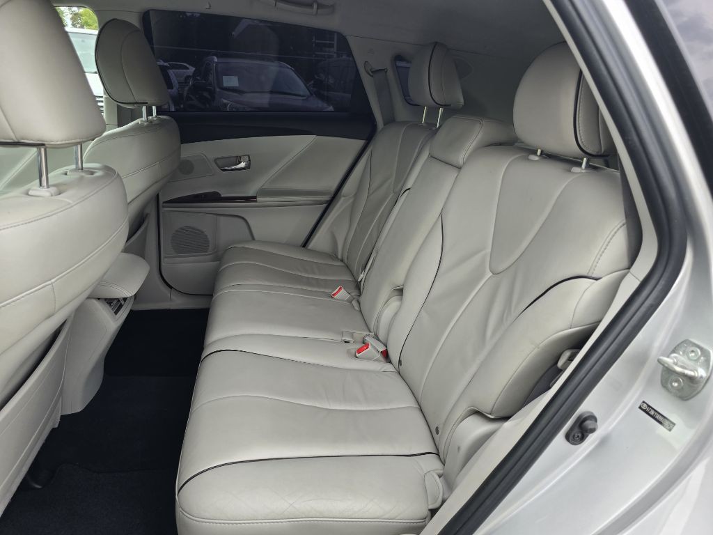 2009 Toyota Venza Image 14