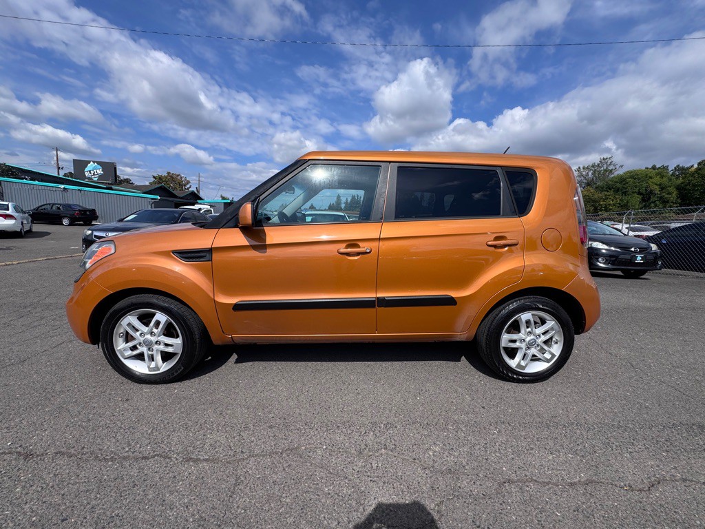 2011 Kia Soul Image 2
