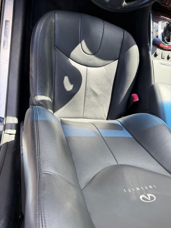 2013 INFINITI G37 Image 6