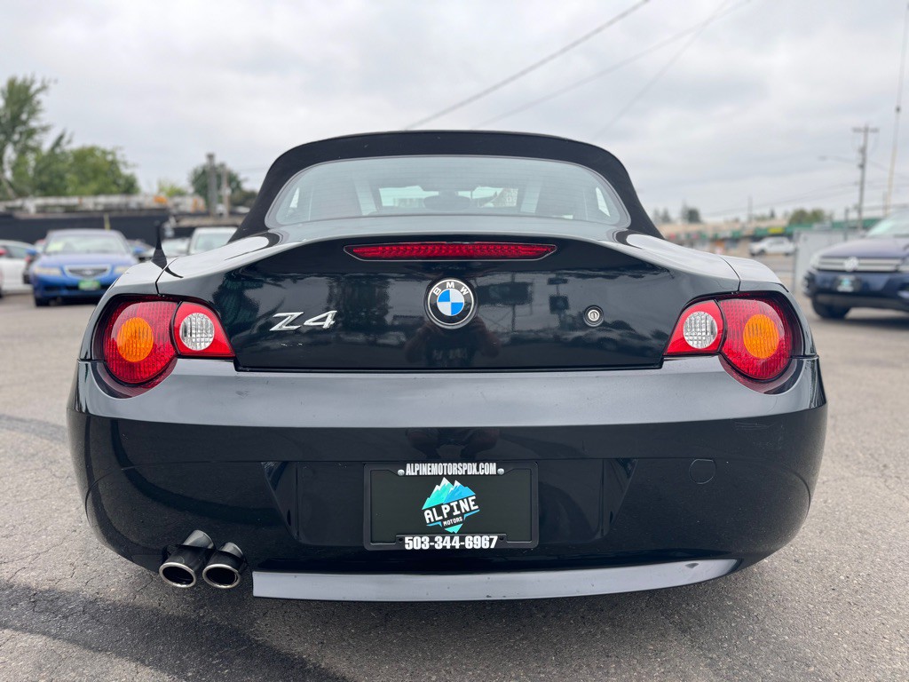 2004 BMW Z4 Image 3