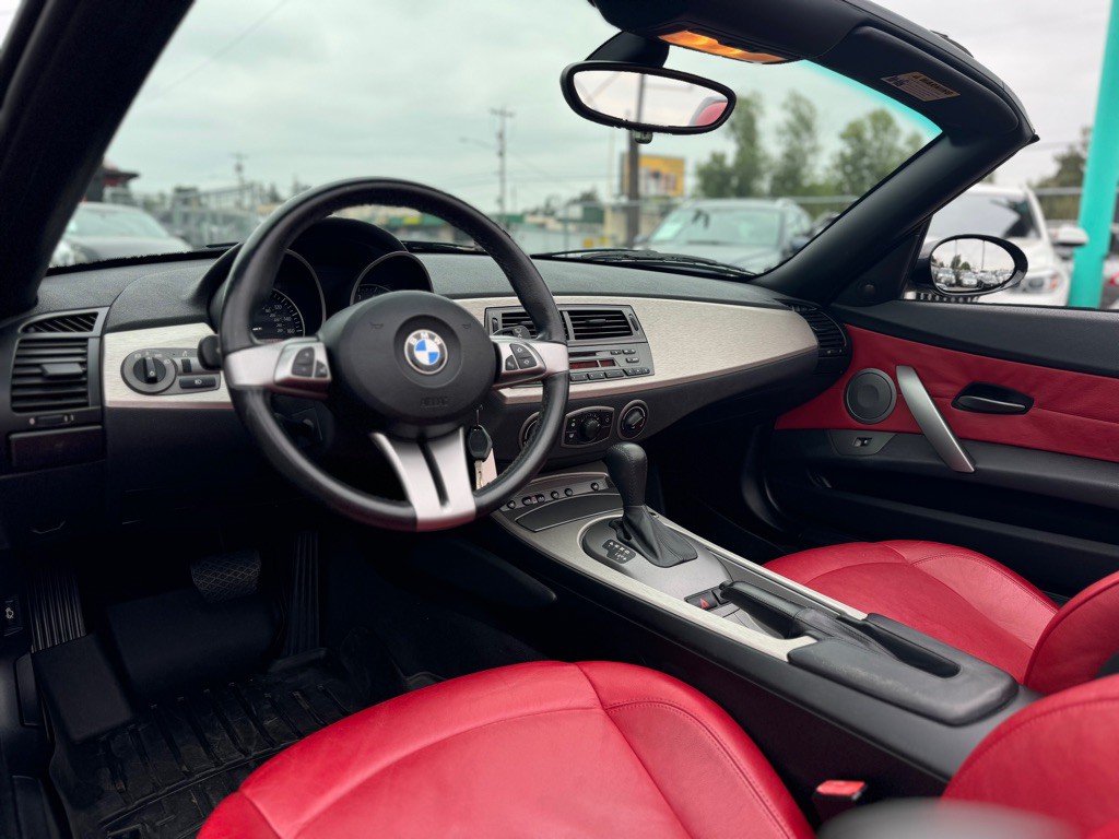 2004 BMW Z4 Image 10