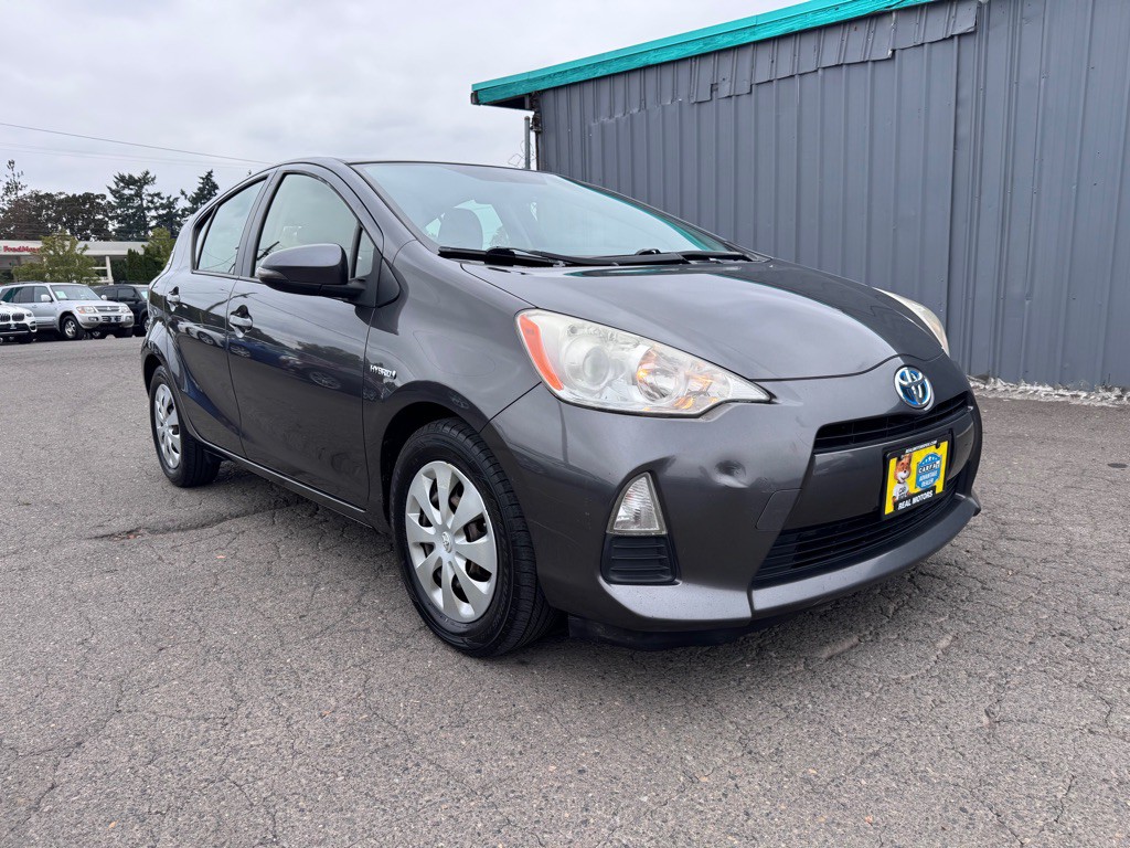 2012 Toyota Prius Image 7