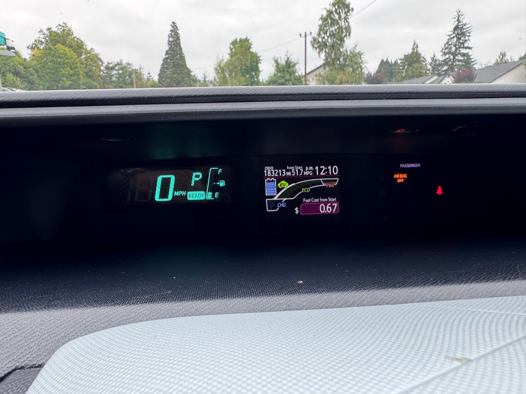 2012 Toyota Prius Image 17