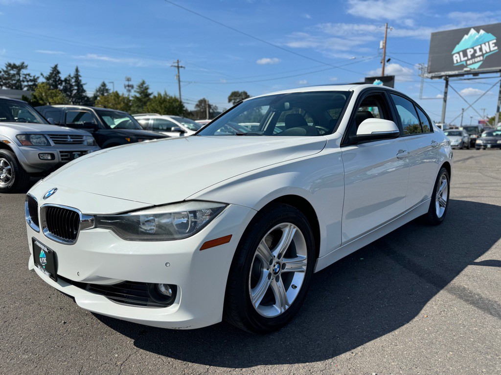2015 BMW 3 Series Image 1