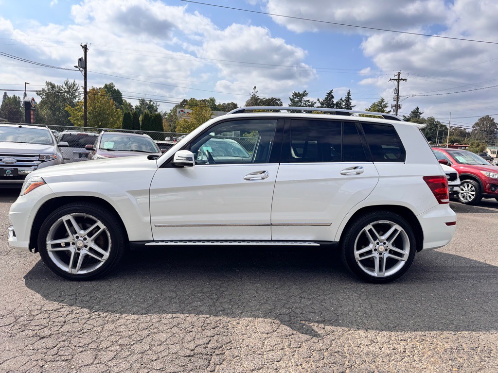 2013 Mercedes-Benz GLK-Class Image 2
