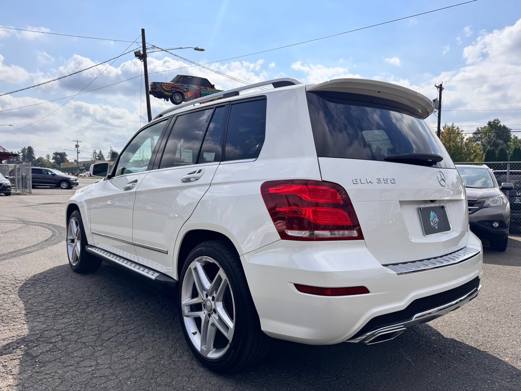 2013 Mercedes-Benz GLK-Class Image 3