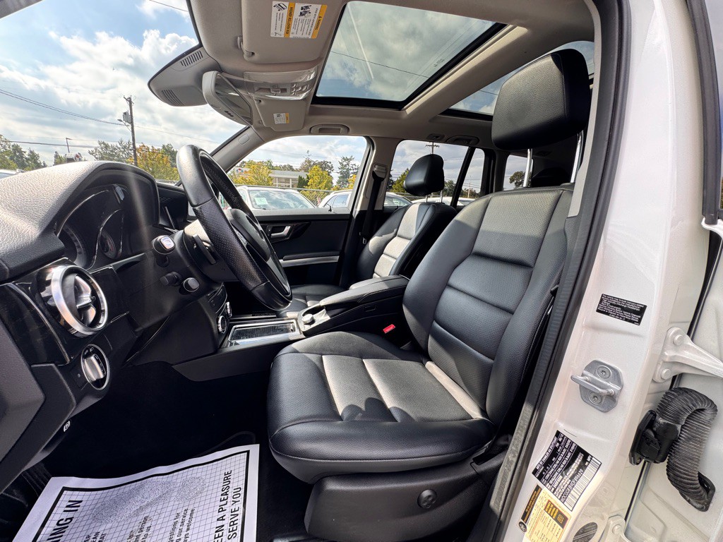 2013 Mercedes-Benz GLK-Class Image 8