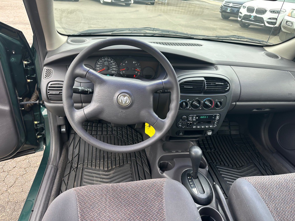 2000 Dodge Neon Image 9