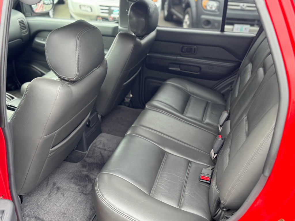 2000 Nissan Pathfinder Image 7