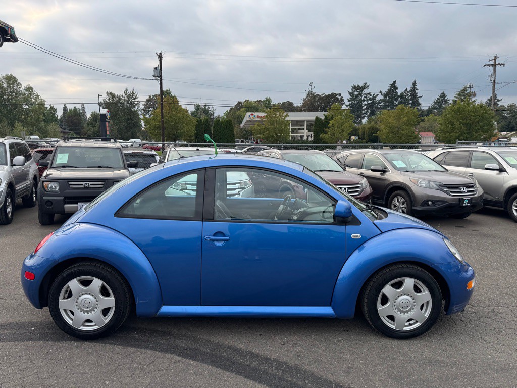 2000 Volkswagen Beetle Image 5