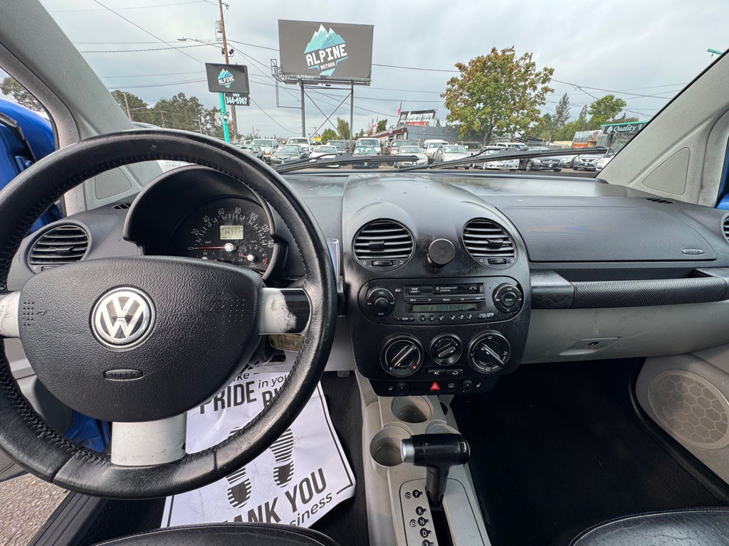 2000 Volkswagen Beetle Image 9