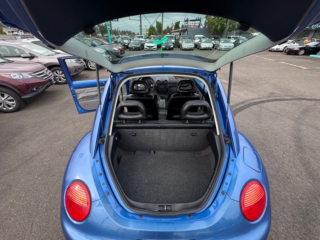 2000 Volkswagen Beetle Image 10
