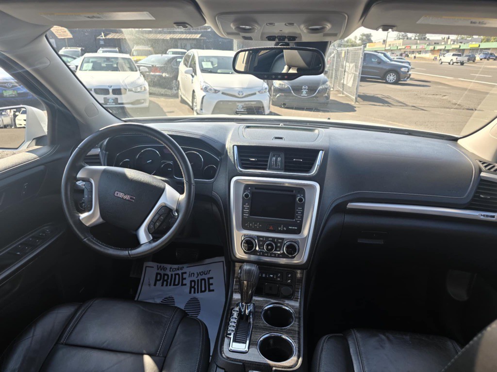 2016 GMC Acadia Image 8