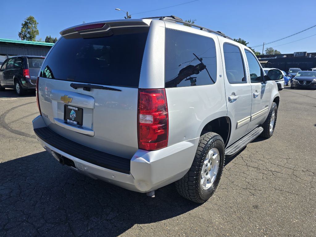 2013 Chevrolet Tahoe Image 2