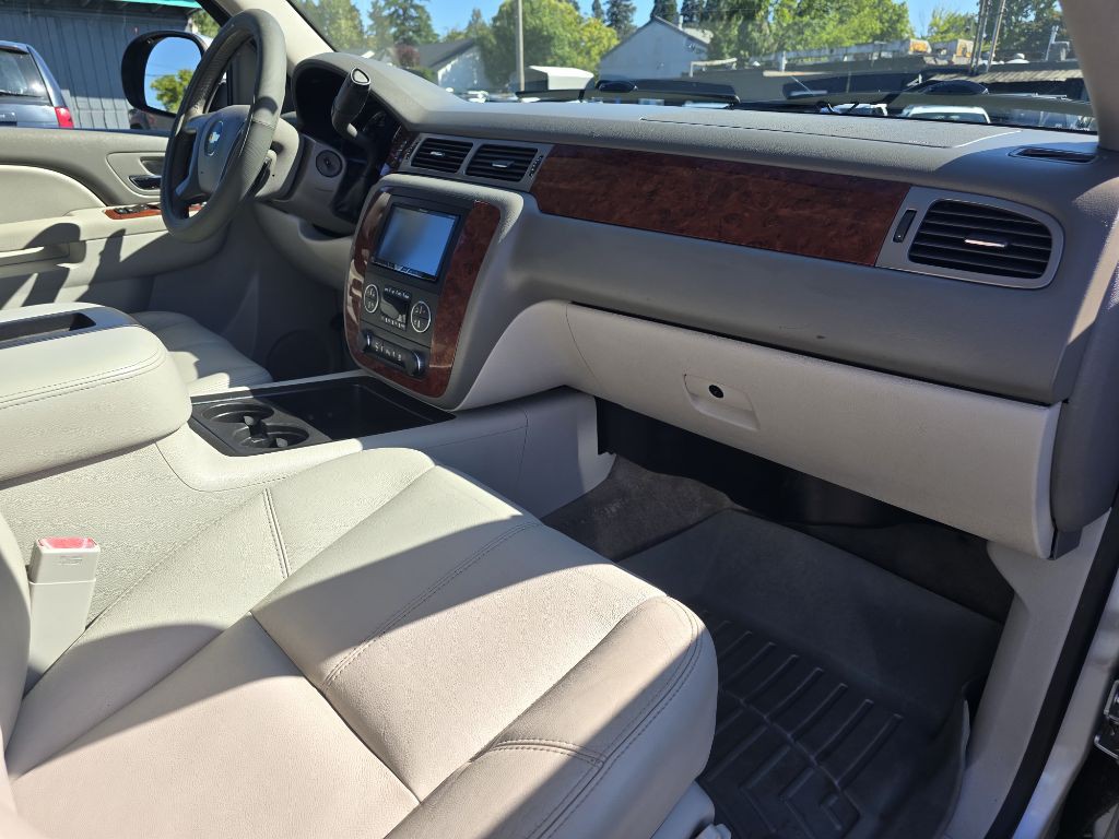2013 Chevrolet Tahoe Image 16