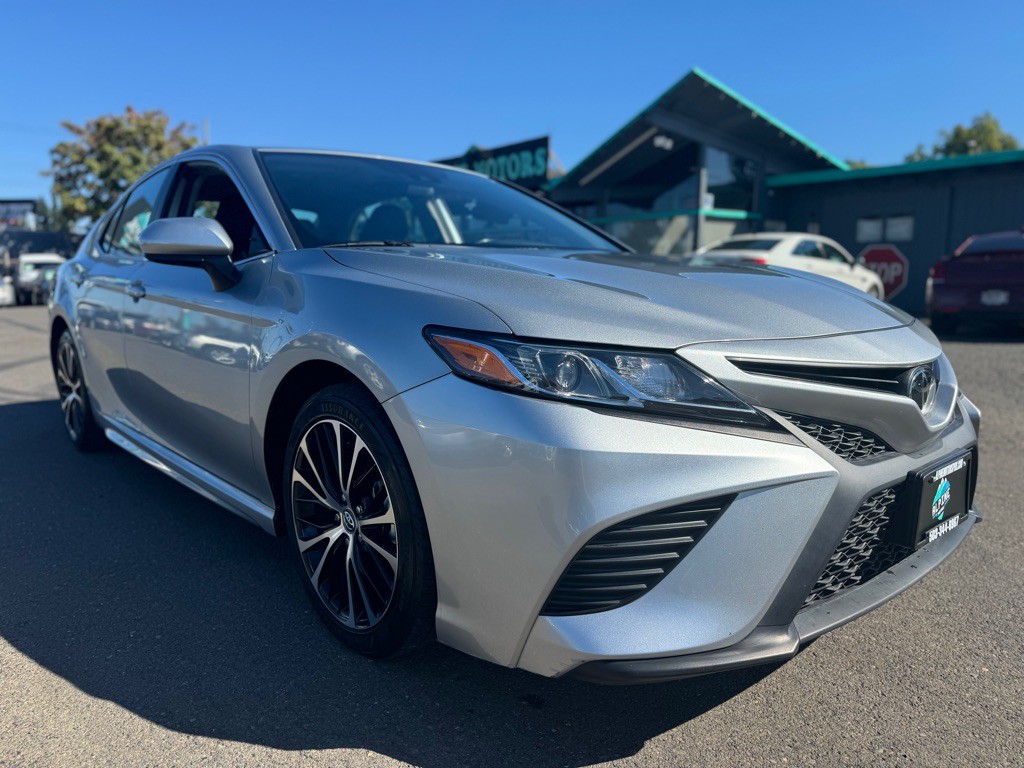 2020 Toyota Camry Image 5