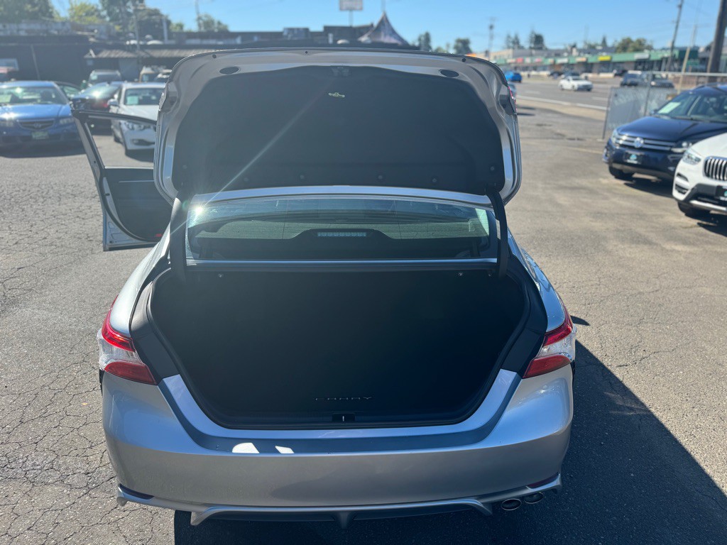 2020 Toyota Camry Image 10