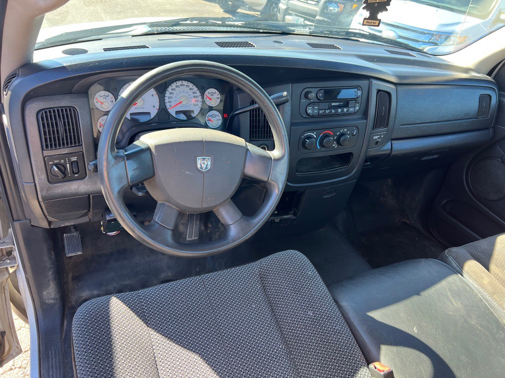 2005 Dodge Ram 2500 Image 10