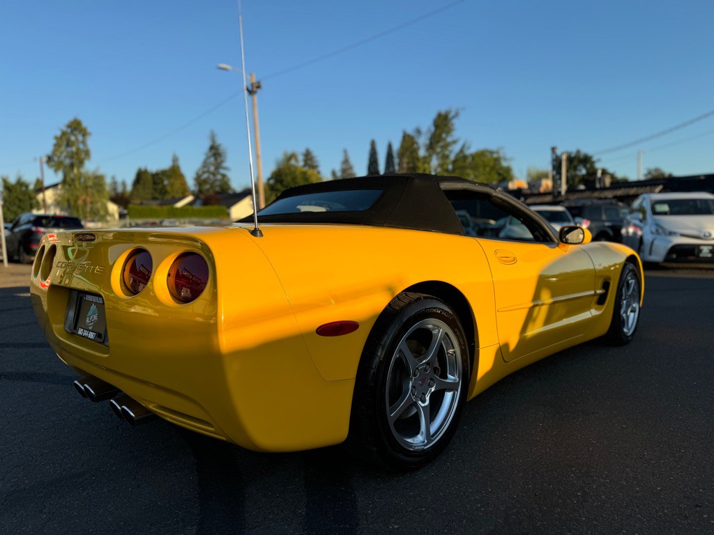 2000 Chevrolet Corvette Image 4