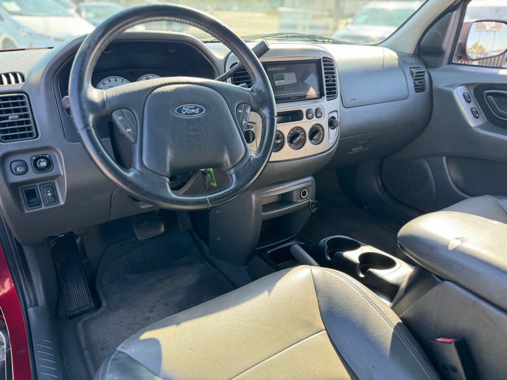 2003 Ford Escape Image 20
