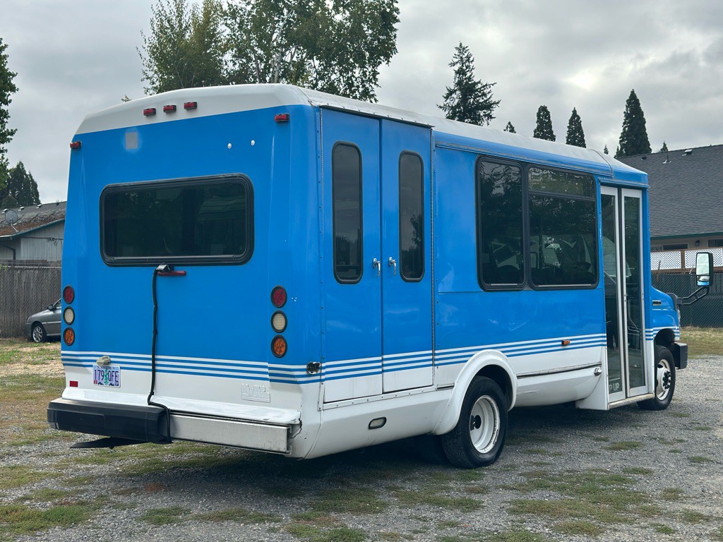 2014 Ford Econoline Image 4